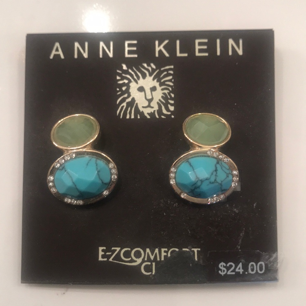 Faux Turquoise Clip On Earrings